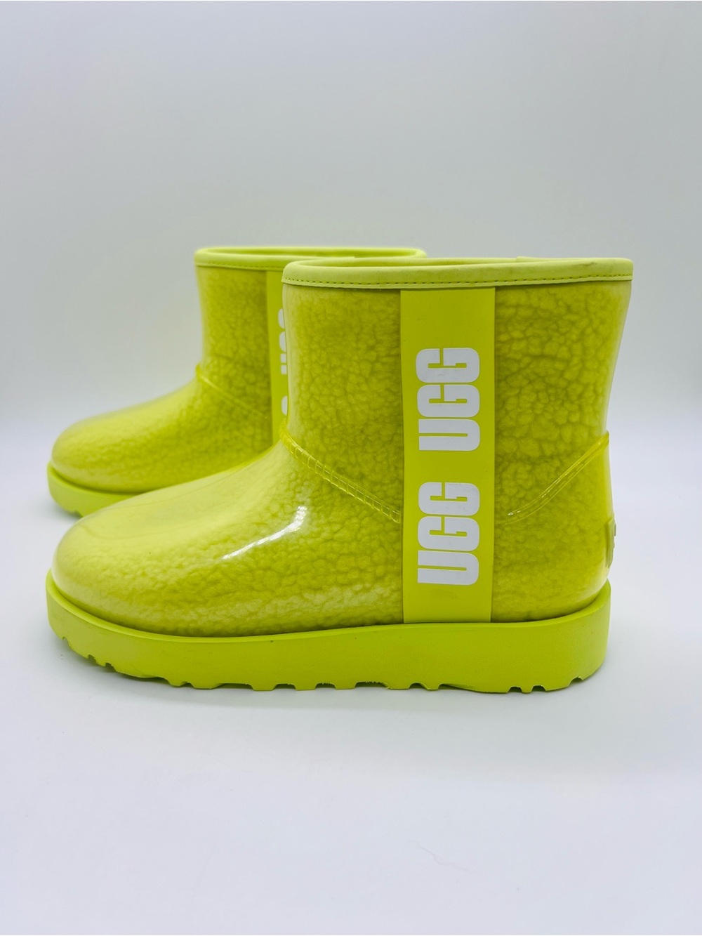 UGG Women’s Neon Yellow Green Waterproof Classic Clear Mini Boot Size 6 EUC